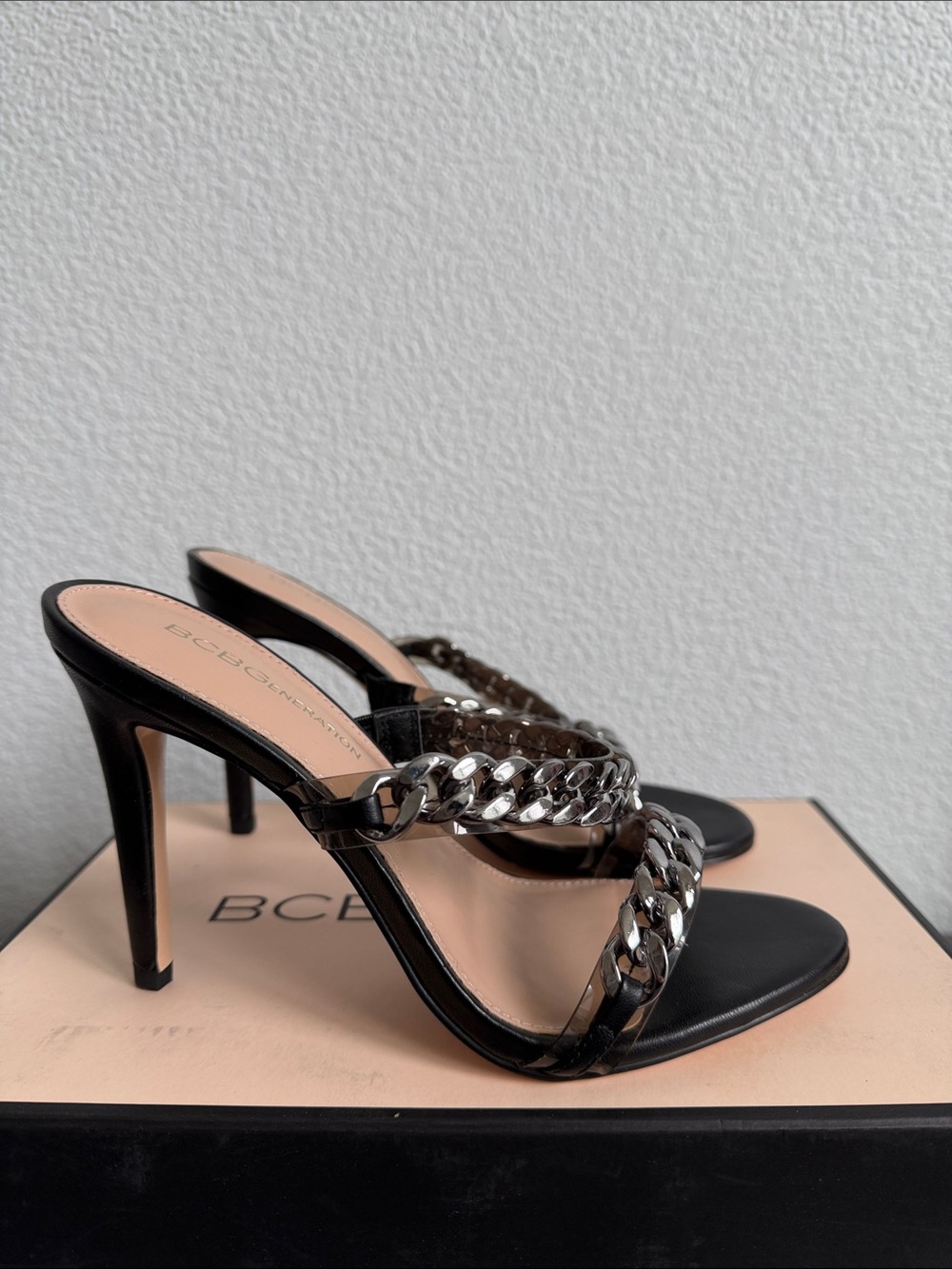 BCBGeneration Jesta Smoke Gray Heels NIB